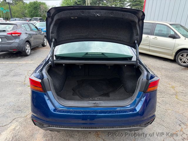 2019 Nissan Altima 2.5 SR Sedan - 23031470 - 19