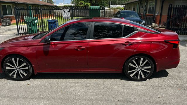 2019 Nissan Altima 2.5 SR Sedan - 22808104 - 1