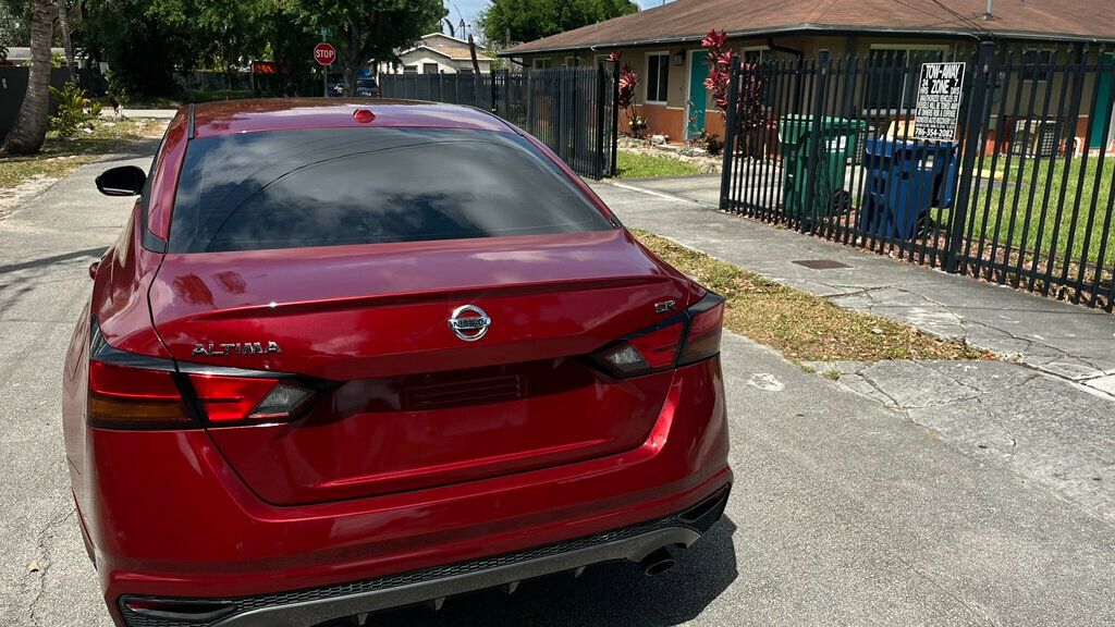 2019 Nissan Altima 2.5 SR Sedan - 22808104 - 5