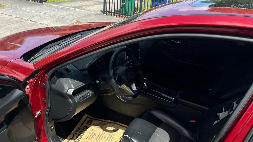 2019 Nissan Altima 2.5 SR Sedan - 22808104 - 8