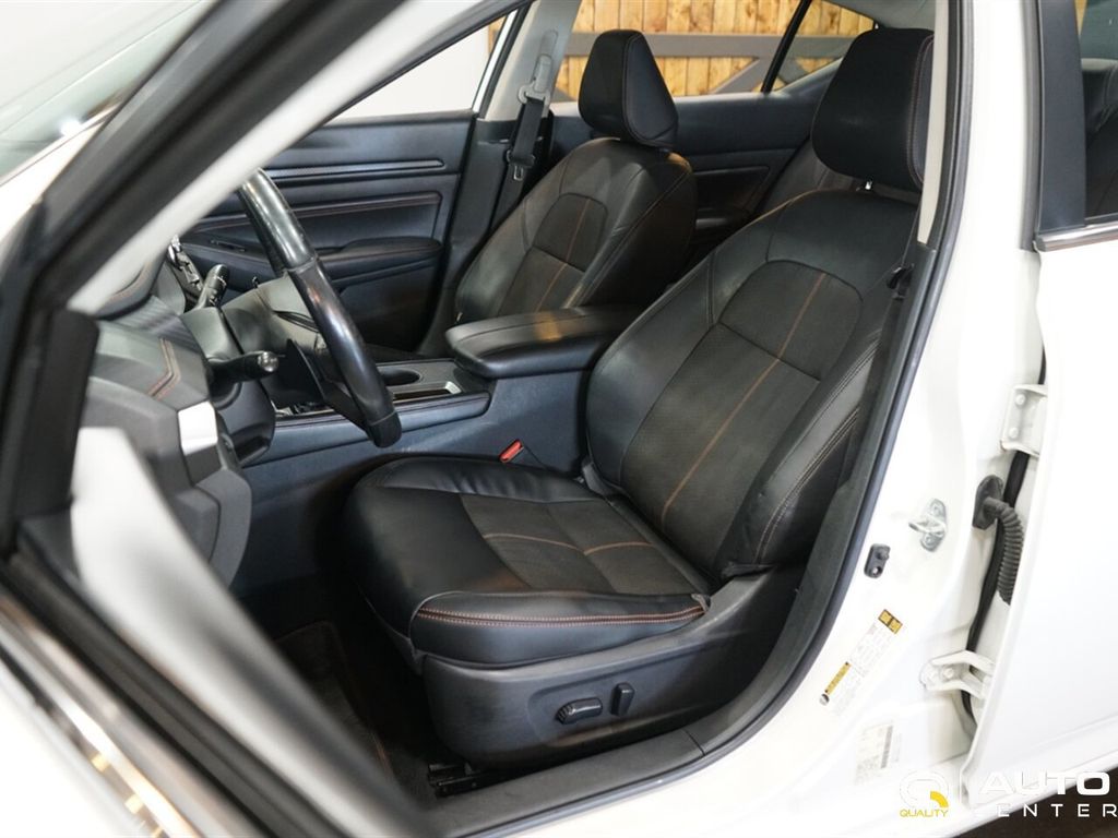 2019 Nissan Altima 2.5 SR Sedan - 23052853 - 12