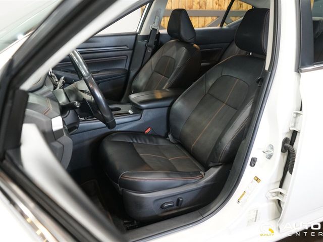 2019 Nissan Altima 2.5 SR Sedan - 23052853 - 12