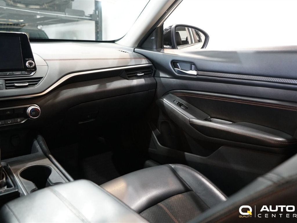 2019 Nissan Altima 2.5 SR Sedan - 23052853 - 23