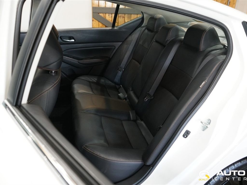 2019 Nissan Altima 2.5 SR Sedan - 23052853 - 27