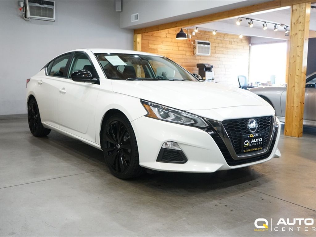 2019 Nissan Altima 2.5 SR Sedan - 23052853 - 2