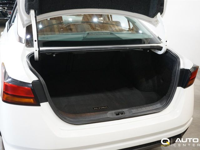 2019 Nissan Altima 2.5 SR Sedan - 23052853 - 29