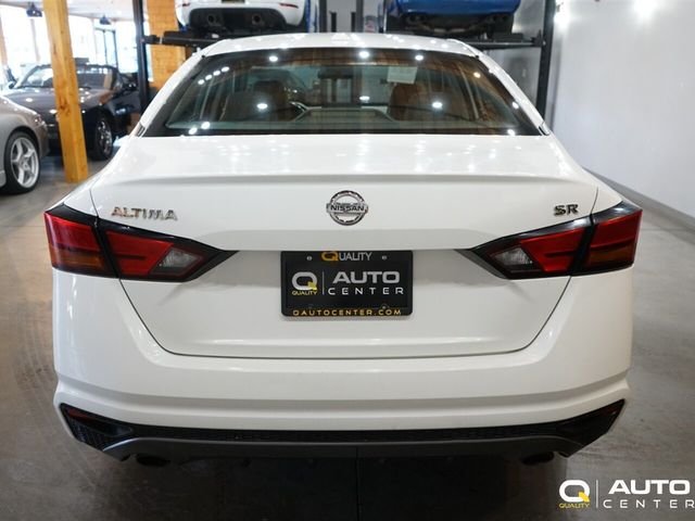 2019 Nissan Altima 2.5 SR Sedan - 23052853 - 4