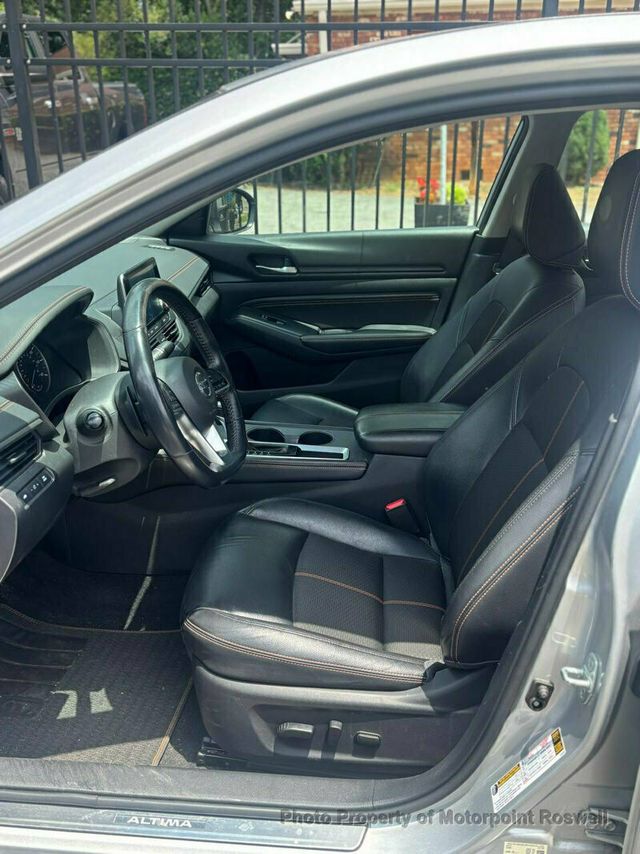 2019 Nissan Altima 2.5 SR Sedan - 23058698 - 10