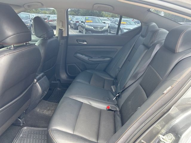 2019 Nissan Altima 2.5 SR Sedan - 23026055 - 6