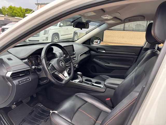 2019 Nissan Altima 2.5 SR Sedan - 22417307 - 8