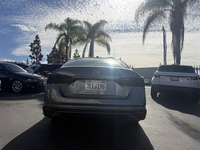 2019 Nissan Altima 2.5 SR Sedan - 22976360 - 9