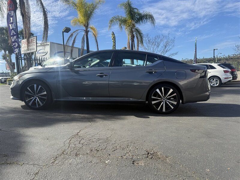 2019 Nissan Altima 2.5 SR Sedan - 22976360 - 3