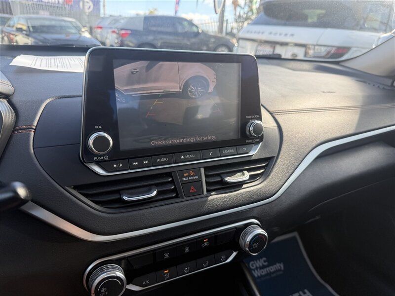 2019 Nissan Altima 2.5 SR Sedan - 22976360 - 5