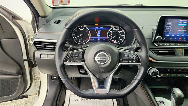 2019 Nissan Altima 2.5 SR Sedan w/ Apple CarPlay & Automatic Emergency Braking - 22996439 - 12