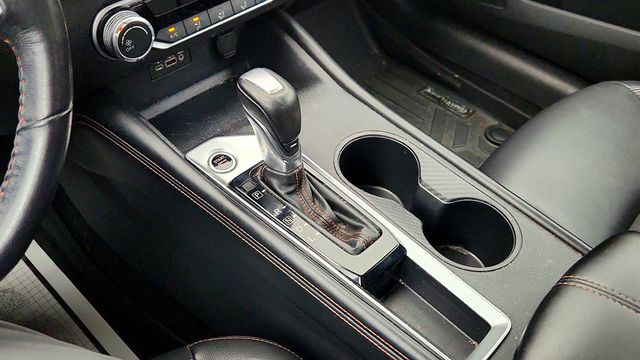 2019 Nissan Altima 2.5 SR Sedan w/ Apple CarPlay & Automatic Emergency Braking - 22996439 - 15