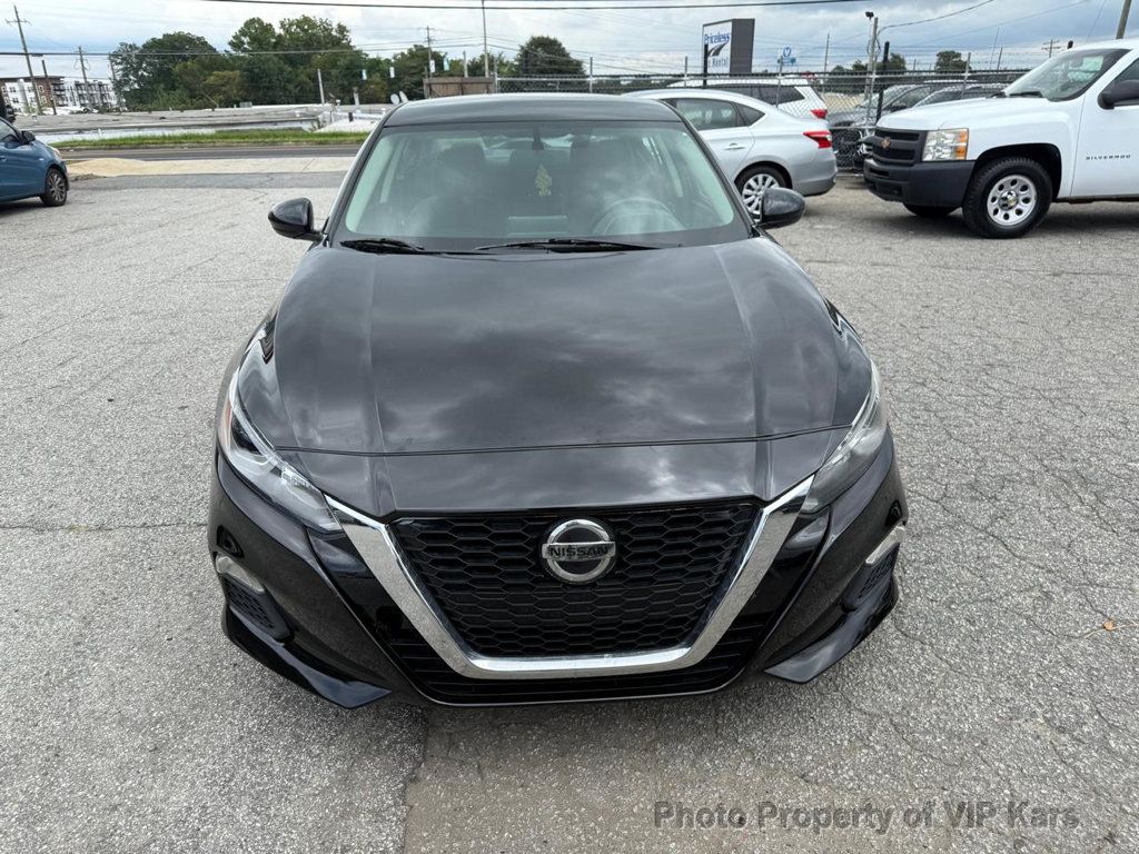 2019 Nissan Altima 2.5 photo 2