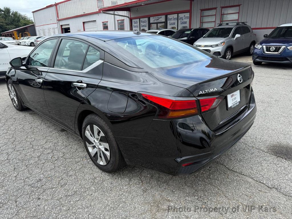 2019 Nissan Altima 2.5 photo 4