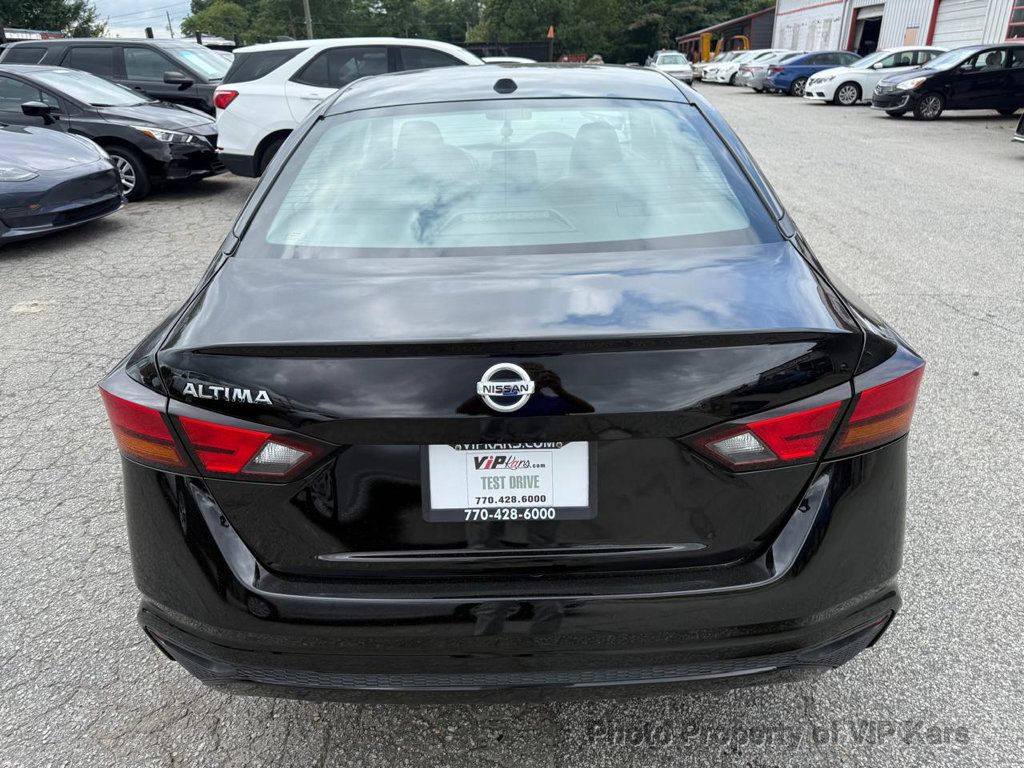 2019 Nissan Altima 2.5 photo 5