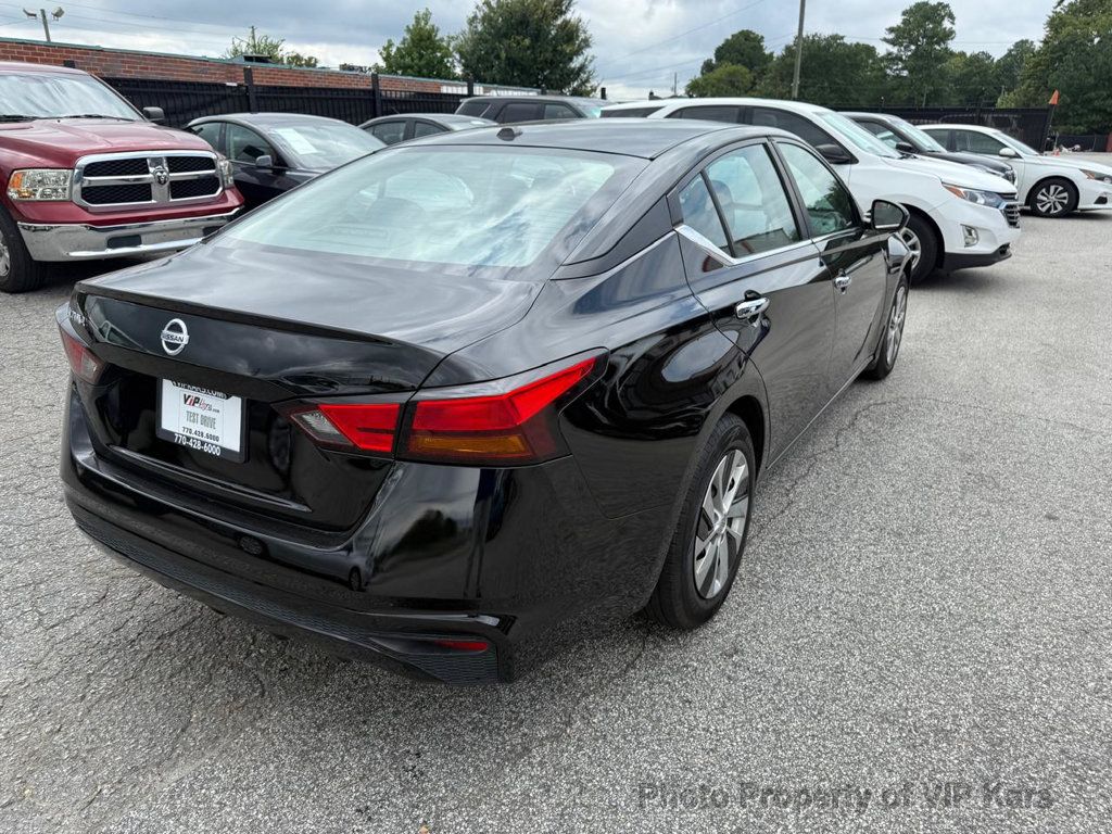 2019 Nissan Altima 2.5 photo 6
