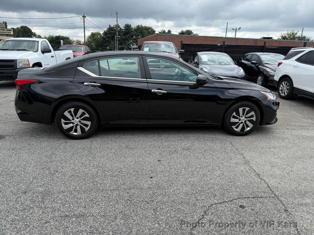 2019 Nissan Altima 2.5 photo 7