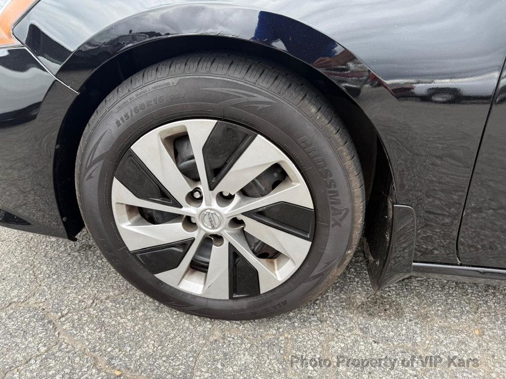 2019 Nissan Altima 2.5 photo 9