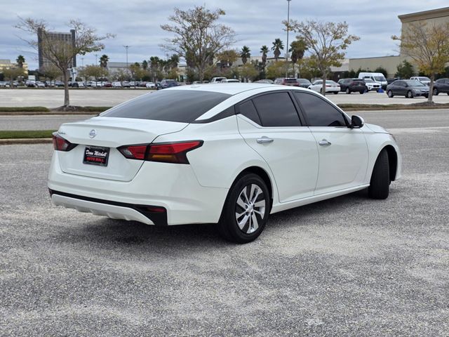 2019 Nissan Altima 2.5 S Sedan - 22940414 - 4