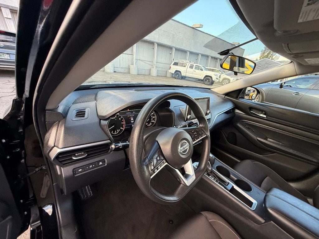 2019 Nissan Altima 2.5 S Sedan - 22674302 - 11