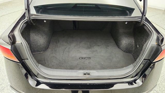 2019 Nissan Altima 2.5 S Sedan - 23094595 - 19