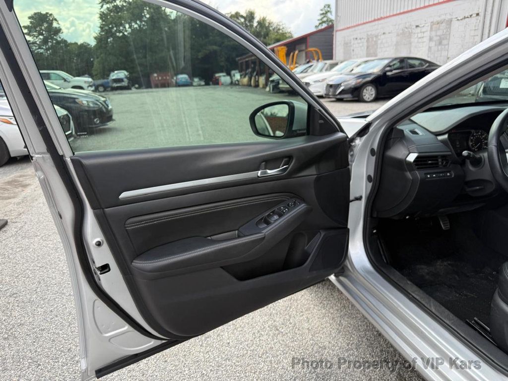 2019 Nissan Altima 2.5 SV photo 12