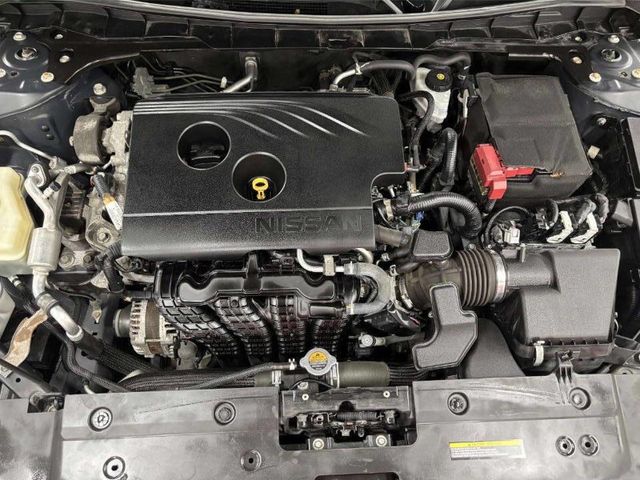 2019 Nissan Altima 2.5 SV Sedan - 23054696 - 10