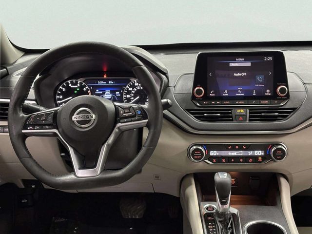 2019 Nissan Altima 2.5 SV Sedan - 23054696 - 22