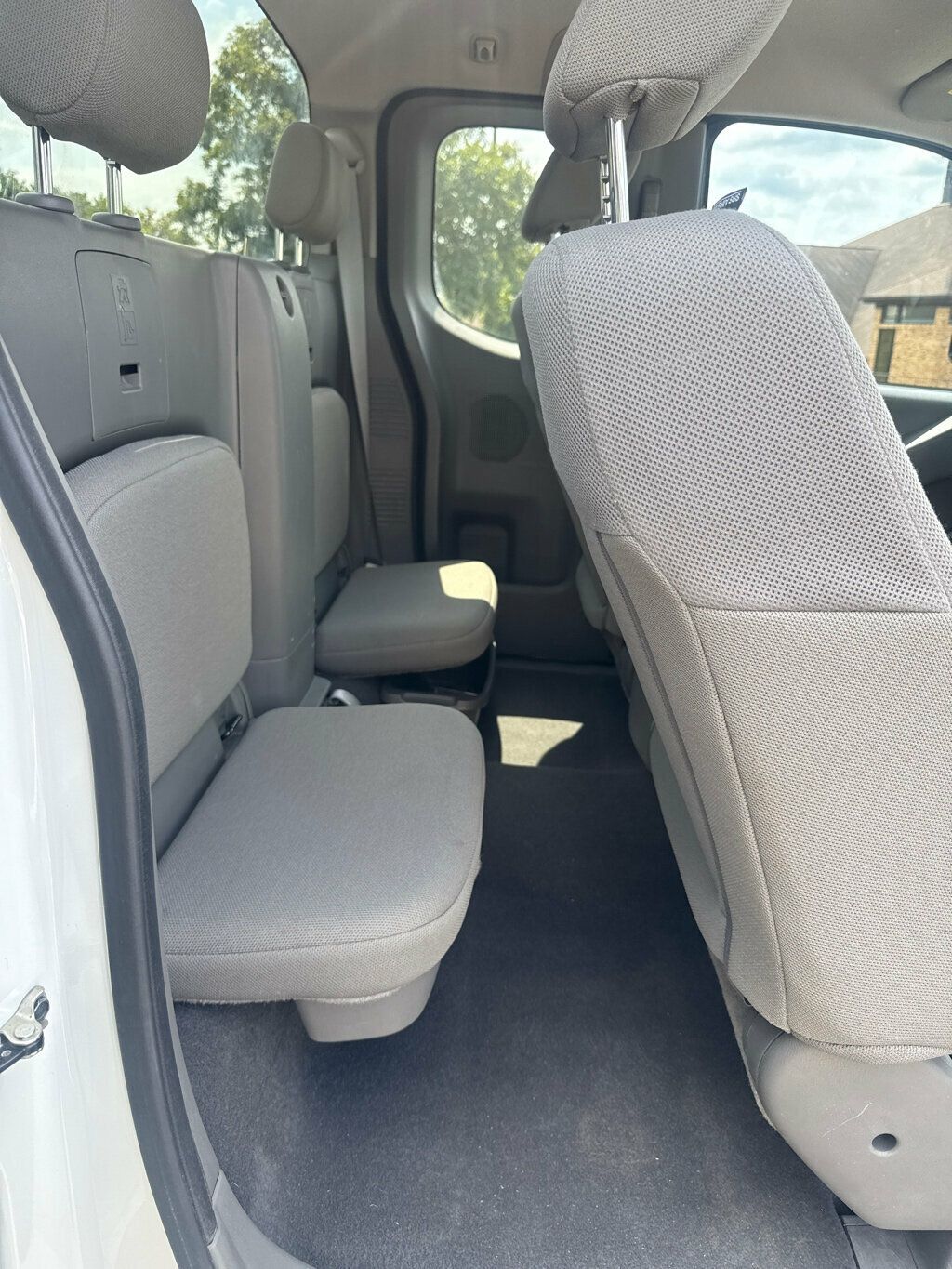 2019 Nissan Frontier photo 15