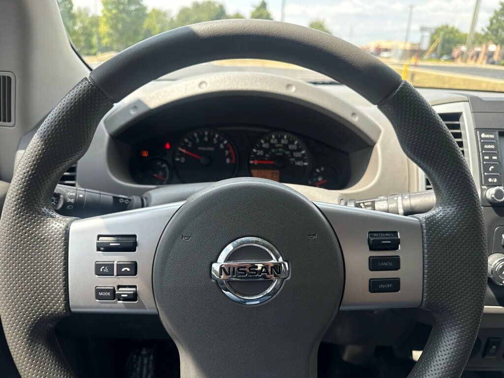 2019 Nissan Frontier photo 16
