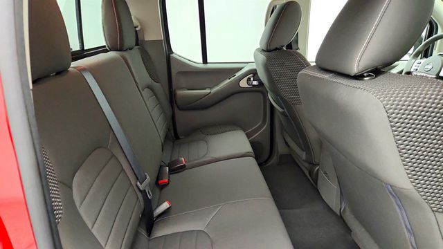 2019 Nissan Frontier Crew Cab 4x2 Desert Runner Automatic *Ltd Avail* w/ Hitch Pkg - 23043960 - 21