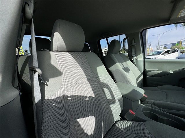 2019 Nissan Frontier Crew Cab 4x2 SV Automatic - 22585114 - 11