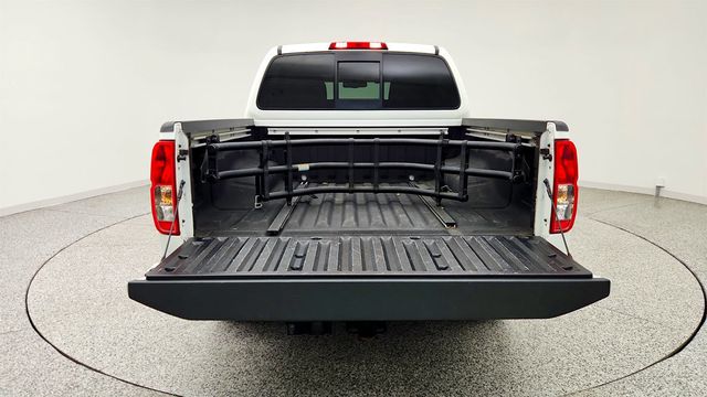 2019 Nissan Frontier Crew Cab 4x2 SV Automatic w/ Value Truck & Midnight Edition Pkgs - 23019612 - 20
