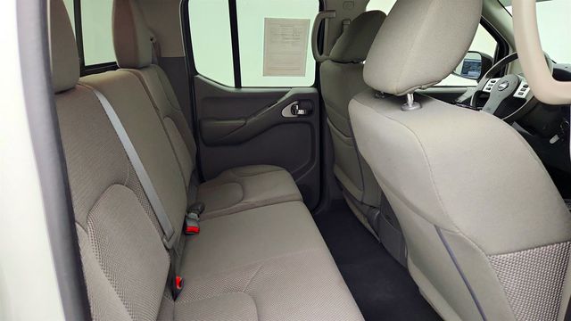 2019 Nissan Frontier Crew Cab 4x2 SV Automatic w/ Value Truck & Midnight Edition Pkgs - 23019612 - 21