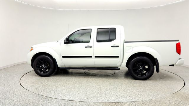 2019 Nissan Frontier Crew Cab 4x2 SV Automatic w/ Value Truck & Midnight Edition Pkgs - 23019612 - 7