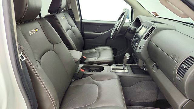 2019 Nissan Frontier Crew Cab 4x4 PRO-4X Automatic with Luxury Package - 23009249 - 24