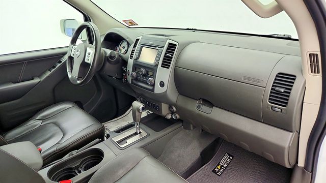 2019 Nissan Frontier Crew Cab 4x4 PRO-4X Automatic with Luxury Package - 23009249 - 25