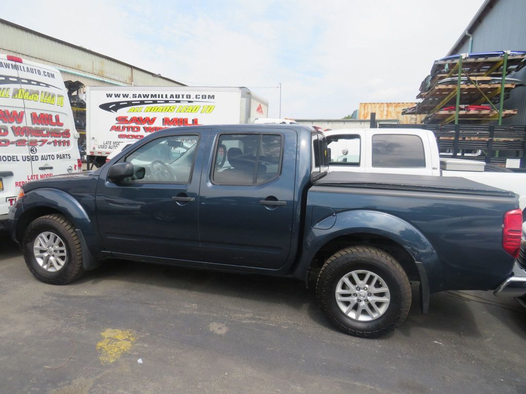 Nissan Frontier photo 2