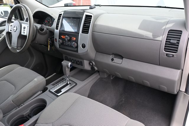 2019 Nissan Frontier Crew Cab SV Rough Country Suspension Lift - 23014400 - 10