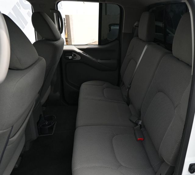 2019 Nissan Frontier Crew Cab SV Rough Country Suspension Lift - 23014400 - 16