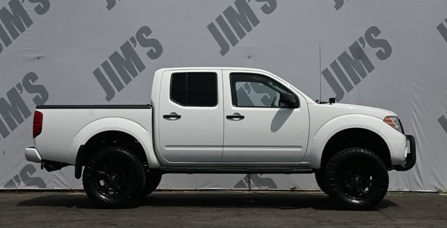 2019 Nissan Frontier Crew Cab SV Rough Country Suspension Lift - 23014400 - 3