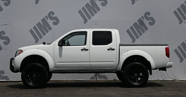 2019 Nissan Frontier Crew Cab SV Rough Country Suspension Lift - 23014400 - 5