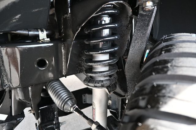 2019 Nissan Frontier Crew Cab SV Rough Country Suspension Lift - 23014400 - 7