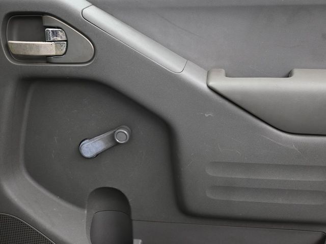 2019 Nissan Frontier S - Photo 11