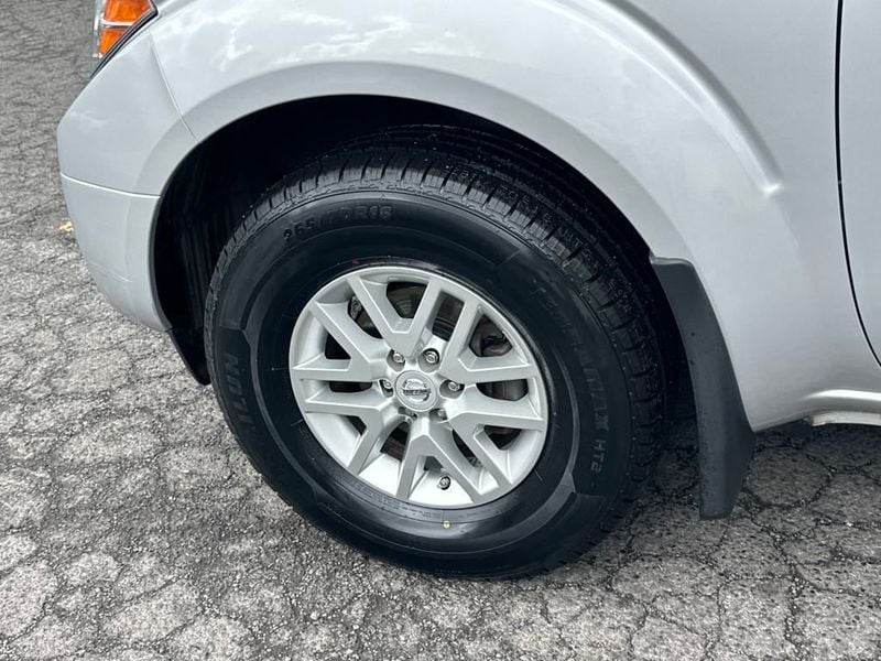 2019 Nissan Frontier SV - 22936300 - 11