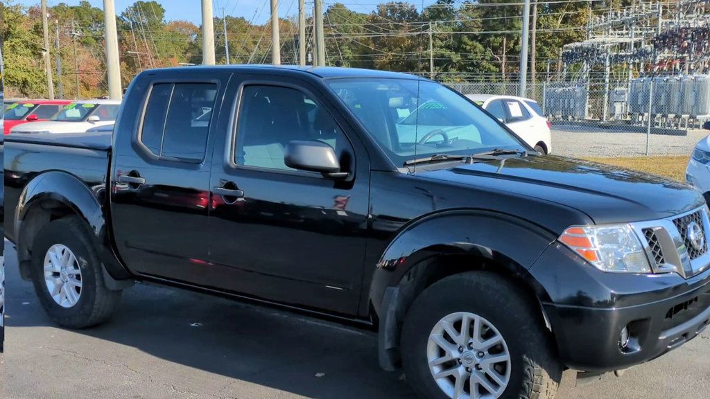 2019 Nissan Frontier SV photo 2