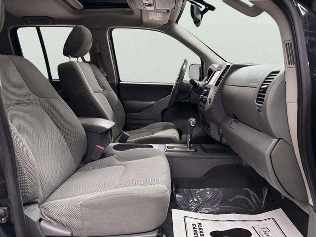 2019 Nissan Frontier SV 4x4 4dr Crew Cab 5 ft. SB 5A - 22995227 - 20